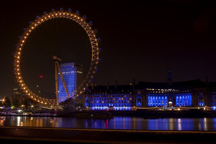 London City Hall on the River Thames